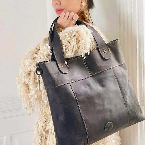 LE PAPILLON - PEPPA BLACK LEATHER TOTE - Picture 3 of 5